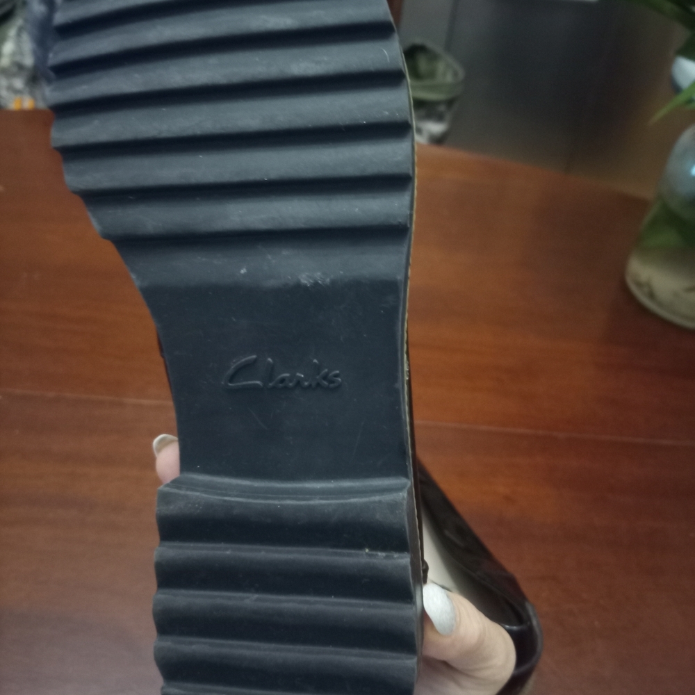Clarks Women's Shiny Black Loafers - Picture 6 of 6